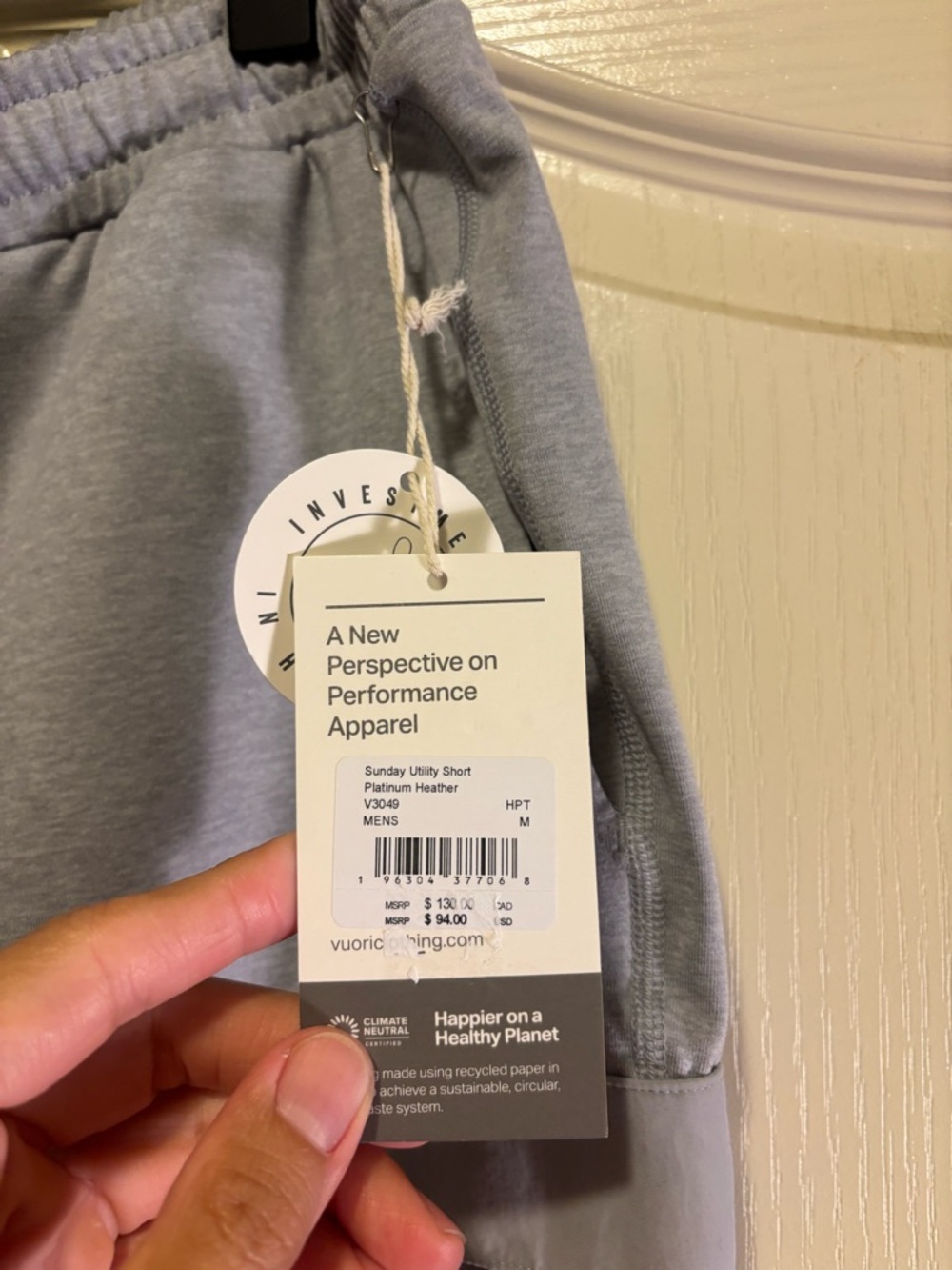 Vuori Men’s “Sunday Performance Utility” Short 8” Inseam (M) *SOLD OUT AT VUORI* - Picture 5 of 7